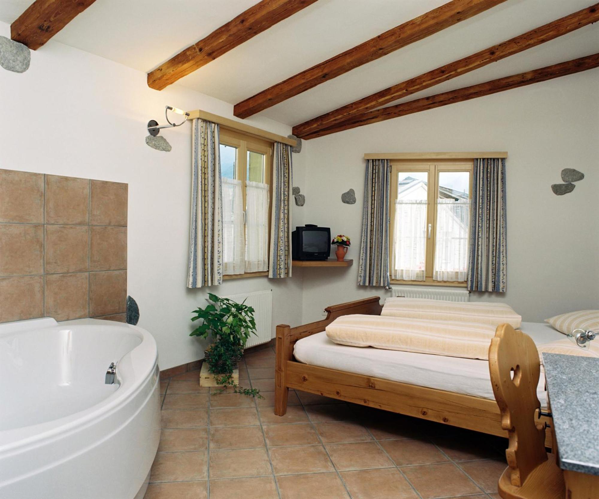 Hotel Alpsu Disentis Luaran gambar